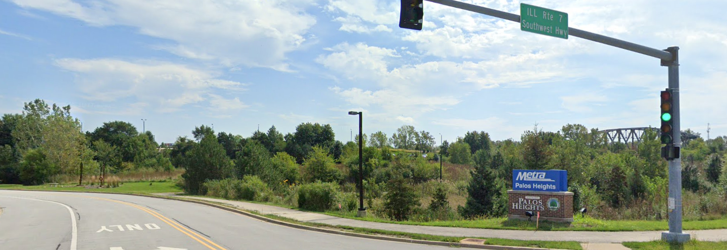 Image of Palos Heights Metra Park-n-Ride Entrance