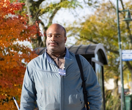 jemal powell at a bus stop