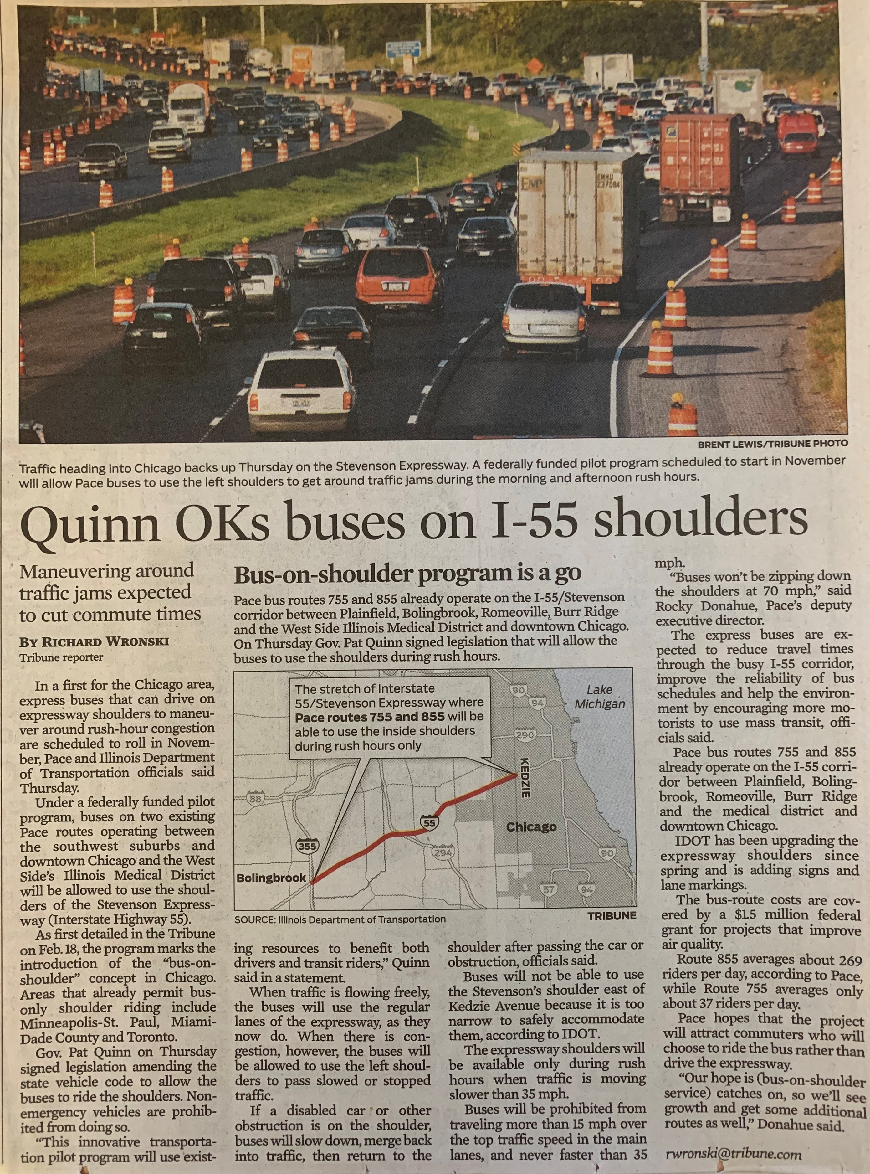 Chicago Tribune October 2011 bus-on-shoulder article