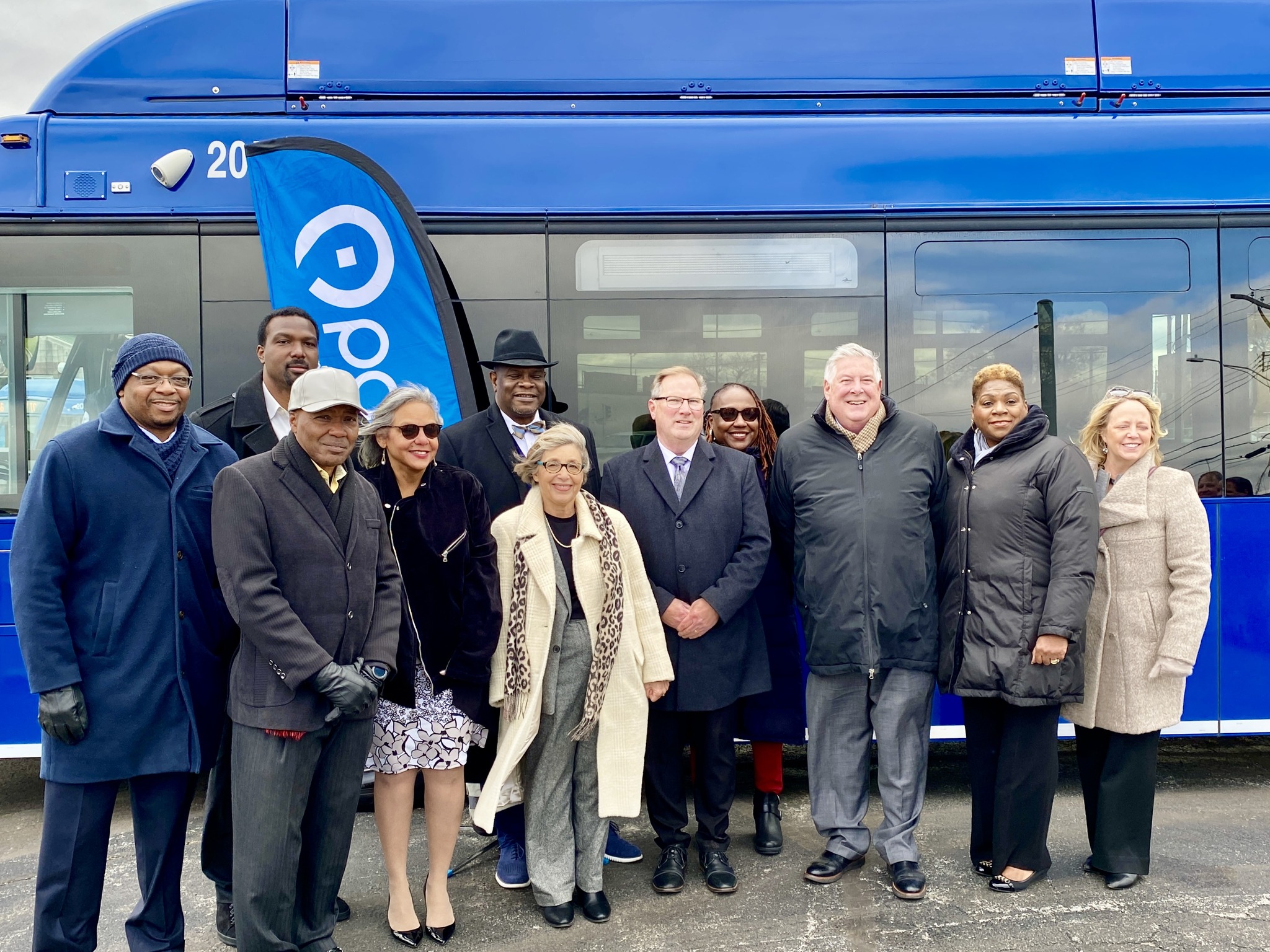 (L-R) Illinois State Representative Will Davis, Pace Director & President of the Village of Phoenix Terry R. Wells; Illinois State Senator Napoleon Harris III; Congresswoman Robin Davis; Pace Executive Director Melinda Metzger; Harvey Mayor Christopher J. Clark; Pace Chairman Rick Kwasneski; Metra Deputy Executive Director Janis R. Thomas; RTA Chairman Kirk Dillard; Metra Chair Romayne Brown; and Superintendent of the Cook County Department of Transportation & Highways, Jennifer “Sis” Killen. 