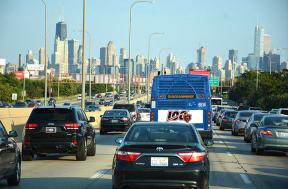 Image of Soldier Field Express Bus on Kennedy Expressway